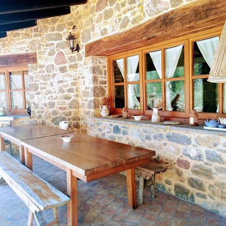 Bed&Breakfast Mas la Cabanya de Beget Bed & Breakfast Bagian luar foto