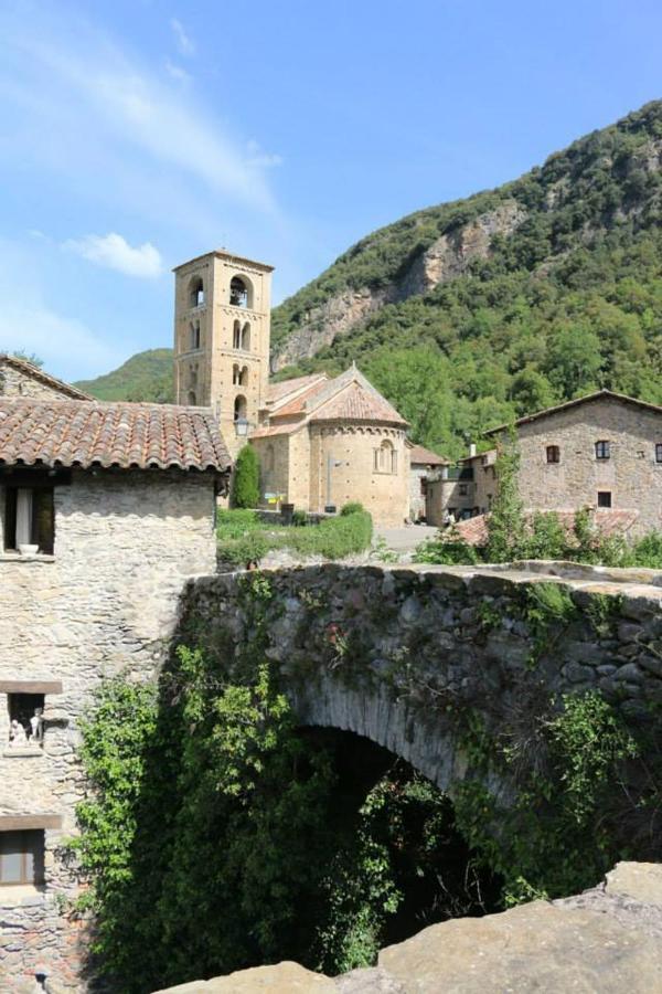 Bed&Breakfast Mas la Cabanya de Beget Bed & Breakfast Bagian luar foto